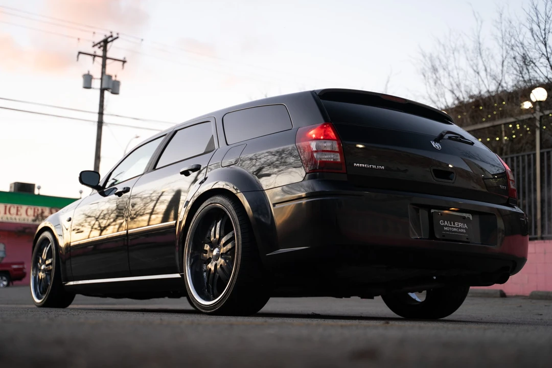 2007 Dodge Magnum 2nd Gen Wagon - Image 10 of 31