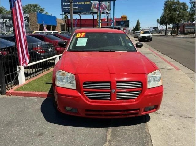 2007 Dodge Magnum 2nd Gen Wagon - Image 2 of 11