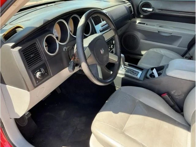 2007 Dodge Magnum 2nd Gen Wagon - Image 7 of 11