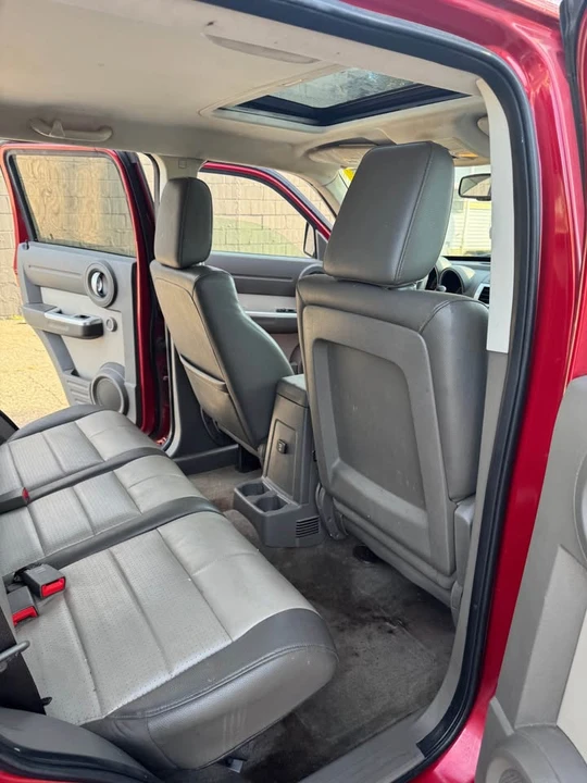 2007 Dodge Nitro - Image 10 of 11