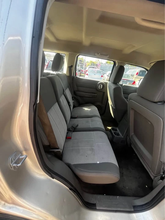 2007 Dodge Nitro - Image 6 of 6