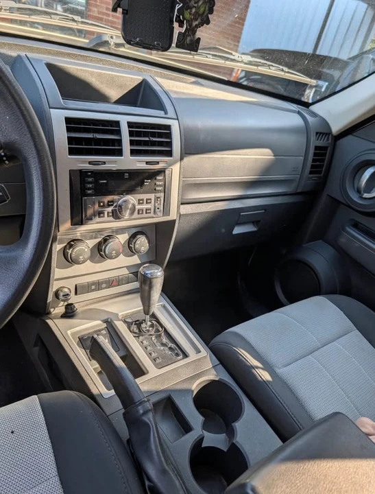 2007 Dodge Nitro - Image 5 of 5