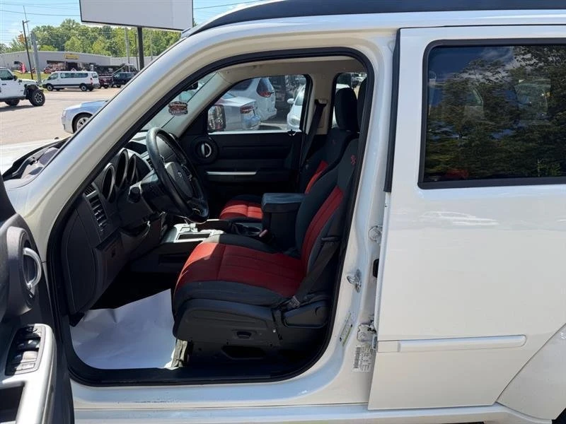 2007 Dodge Nitro - Image 10 of 19