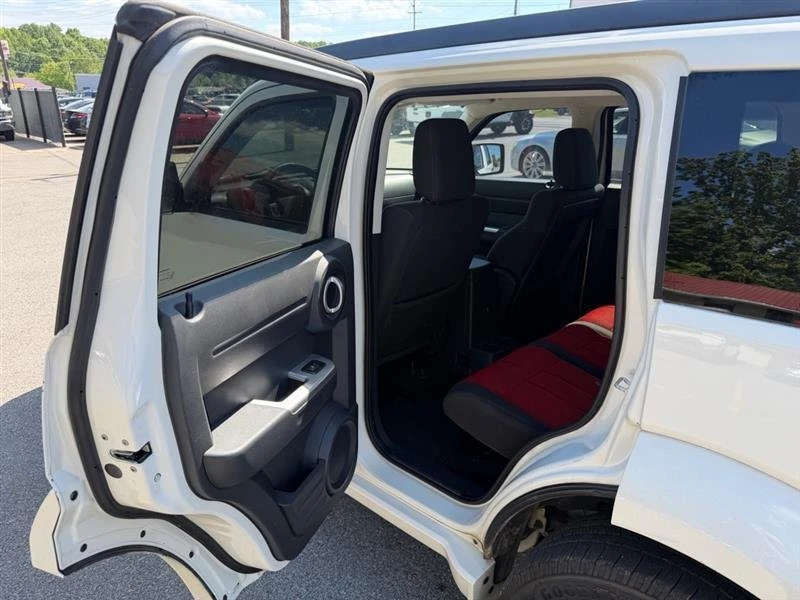 2007 Dodge Nitro - Image 11 of 19