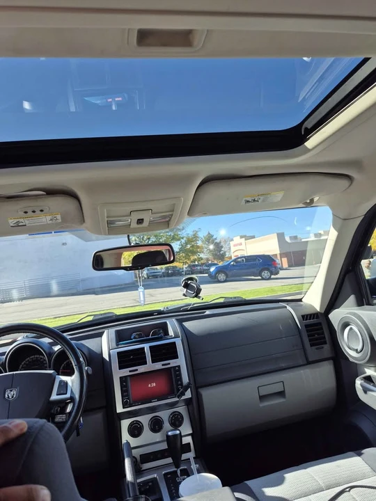 2007 Dodge Nitro - Image 6 of 8
