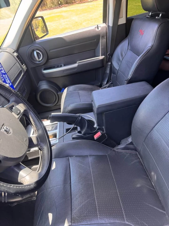 2007 Dodge Nitro - Image 11 of 12