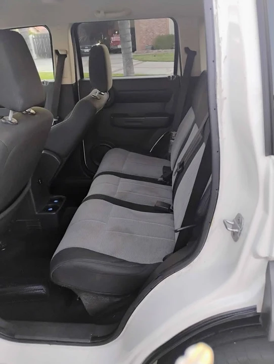 2007 Dodge Nitro - Image 3 of 4