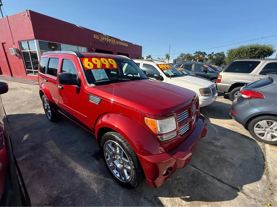 2007 Dodge Nitro - Image 2 of 8