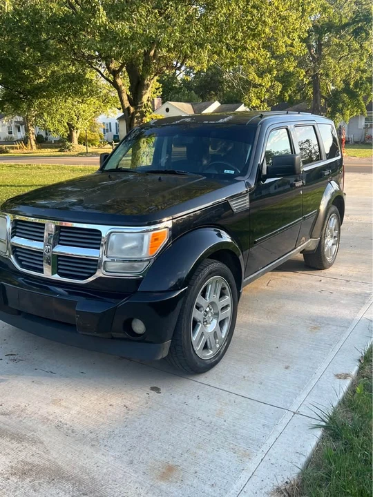 2007 Dodge Nitro - Image 2 of 17
