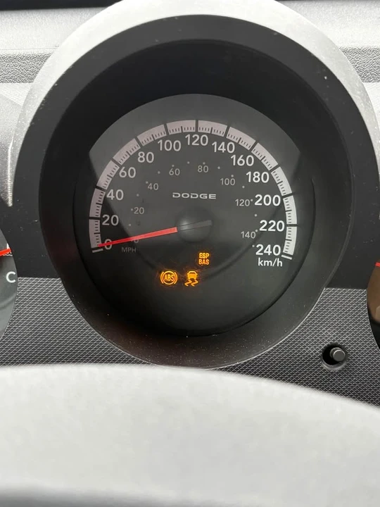 2007 Dodge Nitro - Image 2 of 10
