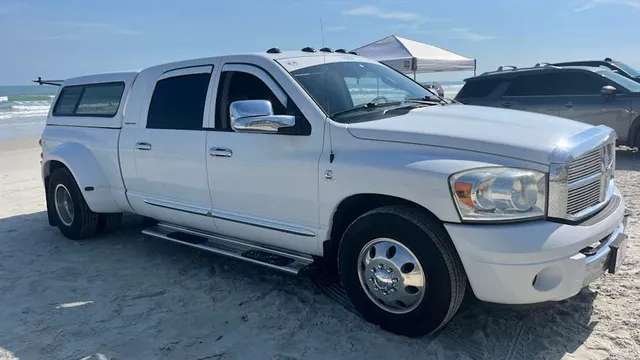 2007 Dodge Ram 3500 Laramie Dually