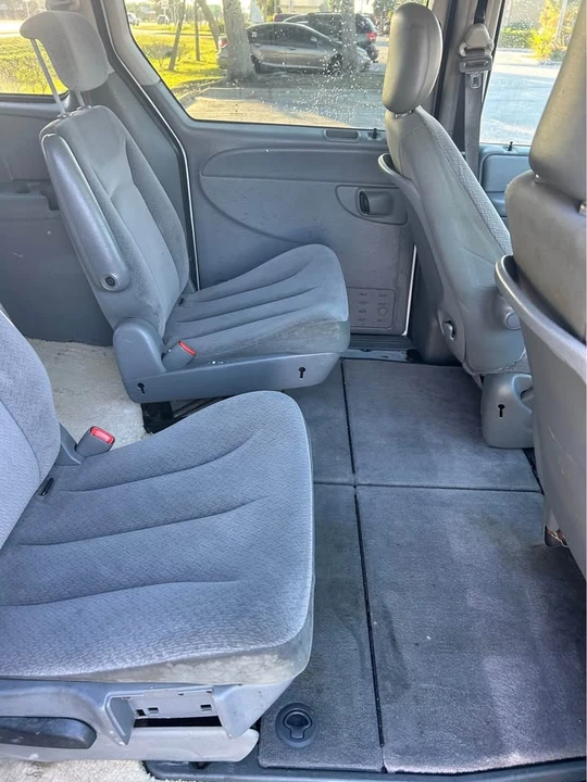 2007 Dodge Caravan - Image 8 of 9