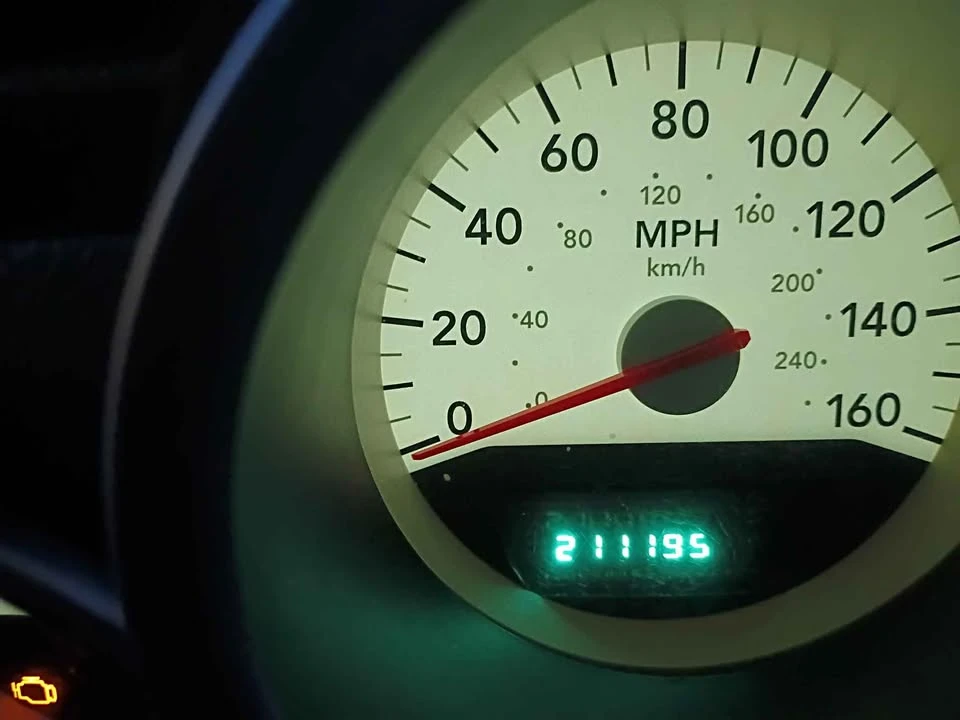 2007 Dodge Challenger - Image 2 of 5