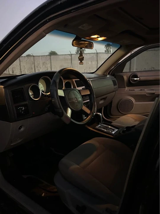 2007 Dodge Charger 6th Gen - Image 7 of 8