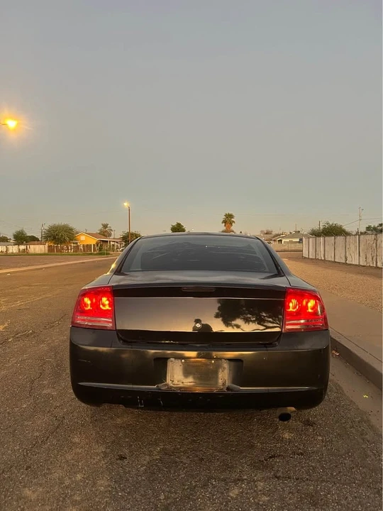 2007 Dodge Charger 6th Gen - Image 4 of 8