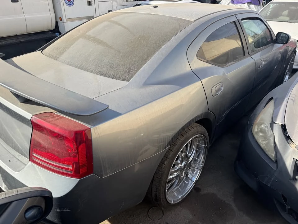 2007 Dodge Charger 6th Gen - Image 3 of 4