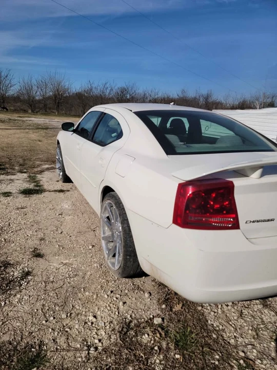 2007 Dodge Charger 6th Gen - Image 3 of 6