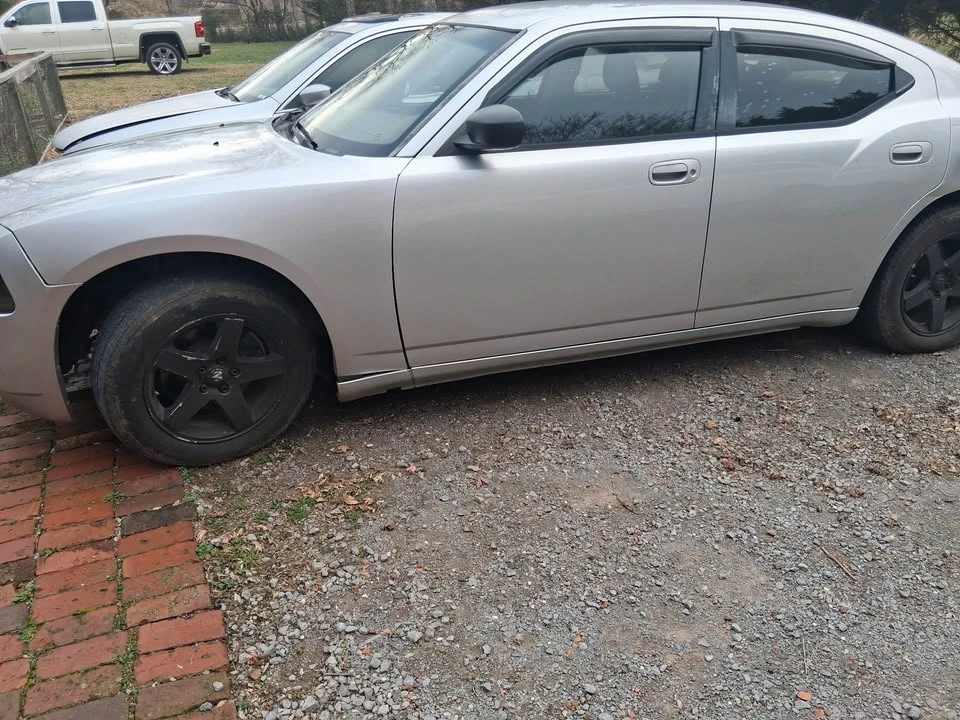 2007 Dodge Charger 6th Gen - Image 9 of 17