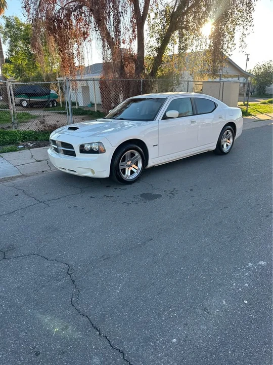 2007 Dodge Charger 6th Gen - Image 2 of 8