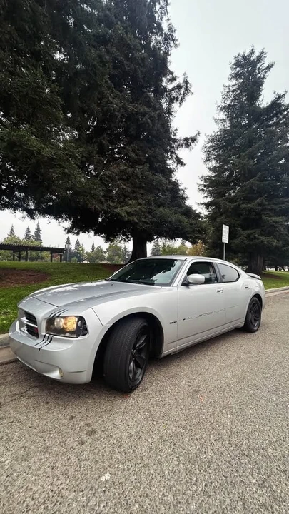 2007 Dodge Charger 6th Gen - Image 2 of 9