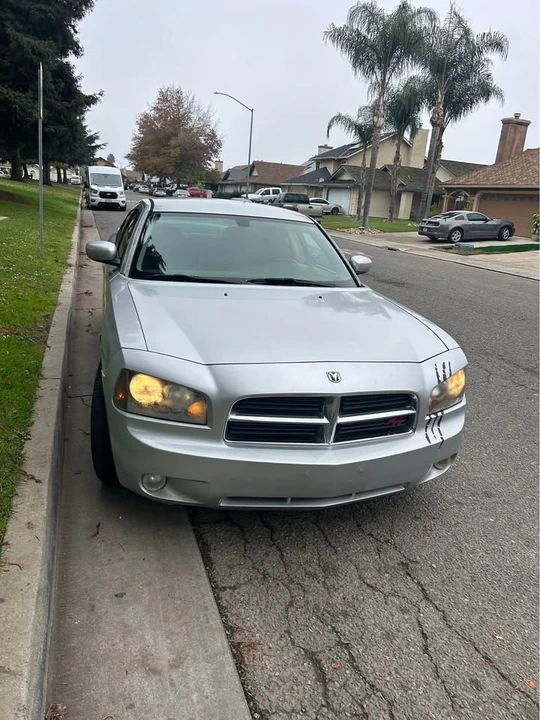 2007 Dodge Charger 6th Gen - Image 4 of 9