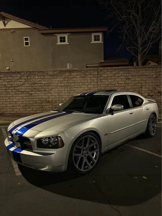 2007 Dodge Charger 6th Gen - Image 8 of 12
