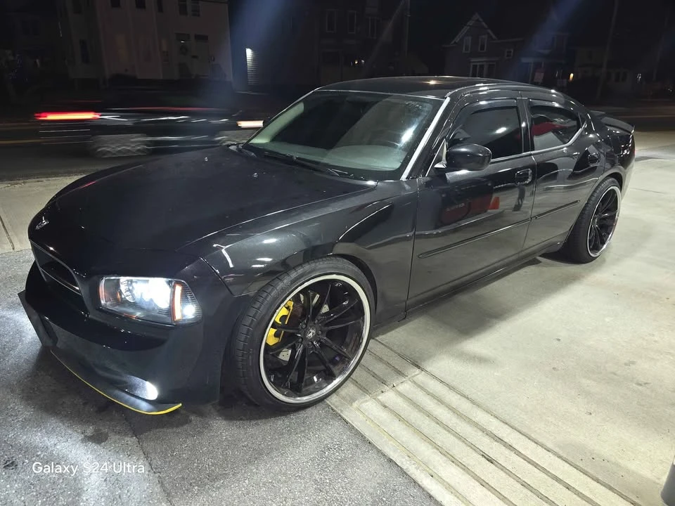 2007 Dodge Charger 6th Gen - Image 2 of 11