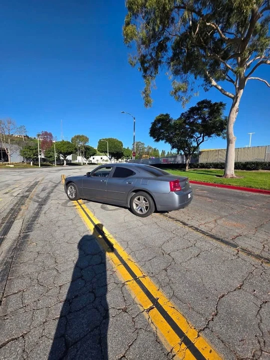2007 Dodge Charger 6th Gen - Image 2 of 6