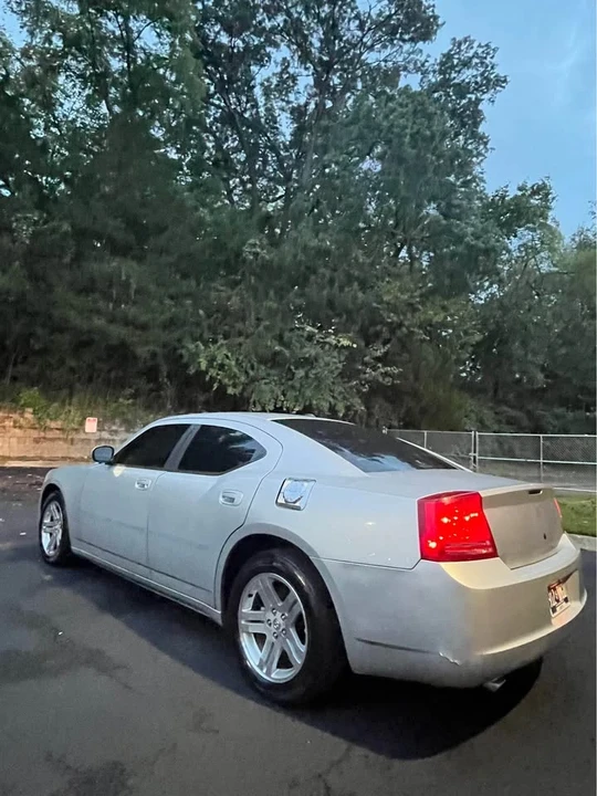 2007 Dodge Charger 6th Gen - Image 10 of 11