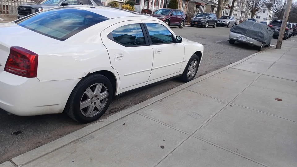 2007 Dodge Charger 6th Gen - Image 4 of 6