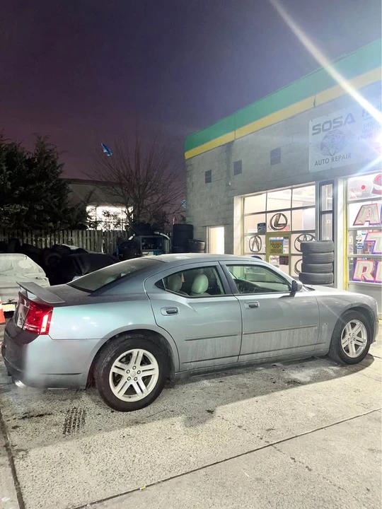 2007 Dodge Charger 6th Gen - Image 3 of 14