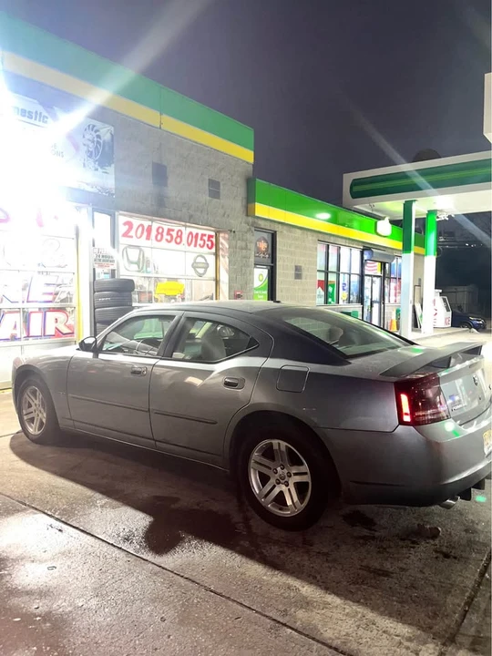 2007 Dodge Charger 6th Gen - Image 4 of 14