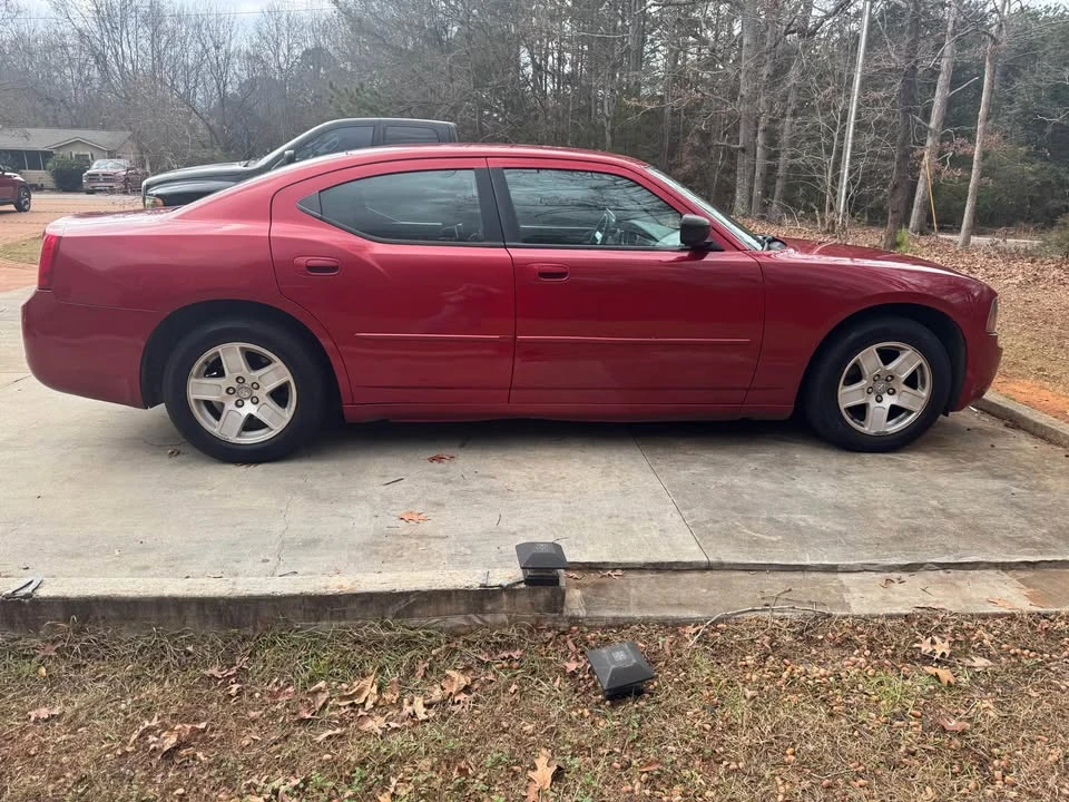 2007 Dodge Charger 6th Gen - Image 9 of 15