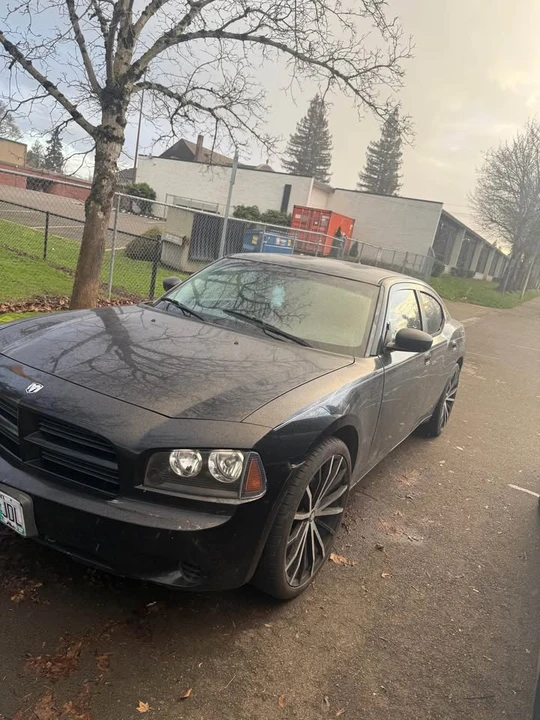 2007 Dodge Charger 6th Gen - Image 3 of 3
