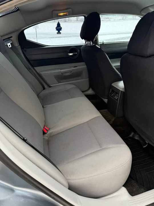 2007 Dodge Charger 6th Gen - Image 16 of 19