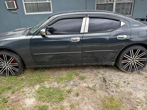 2007 Dodge Charger SE Sedan