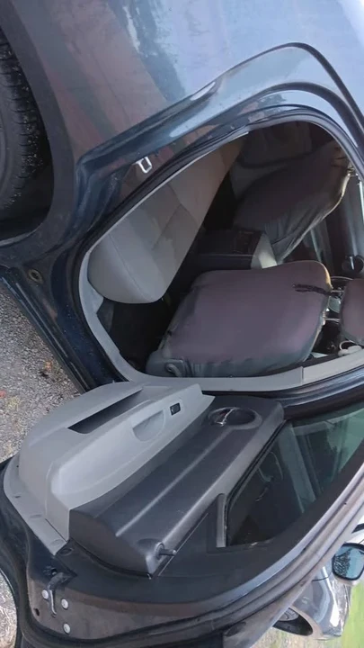 2007 Dodge Charger 6th Gen - Image 8 of 12