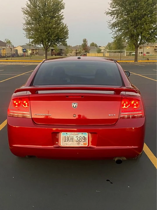 2007 Dodge Charger 6th Gen - Image 15 of 19