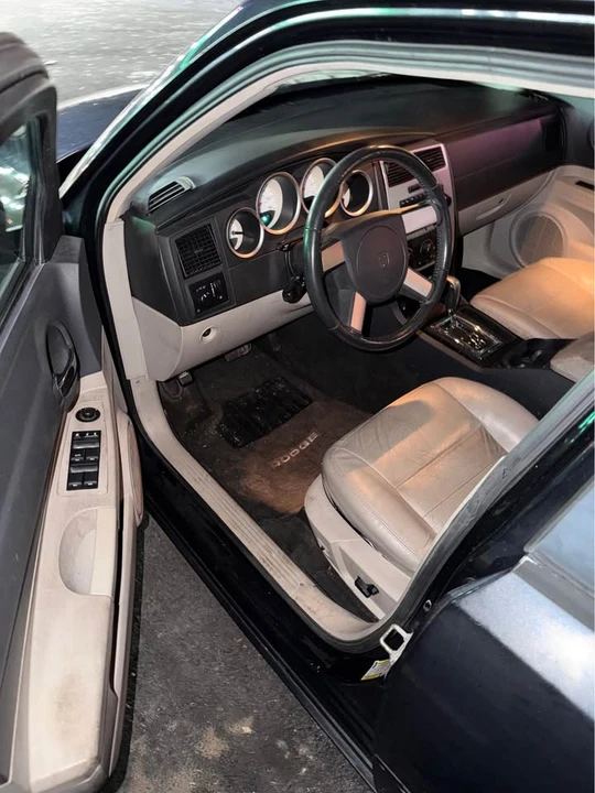 2007 Dodge Charger 6th Gen - Image 6 of 10