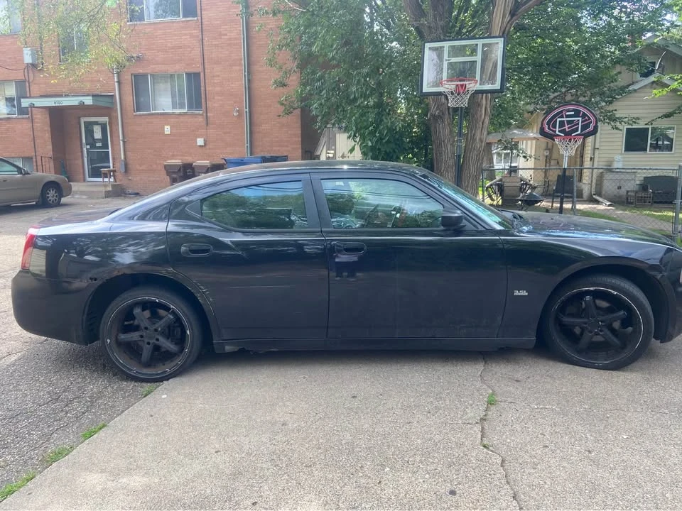 2007 Dodge Charger 6th Gen - Image 2 of 4