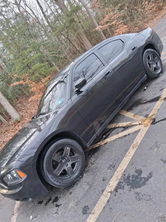 2007 Dodge Charger 6th Gen - Image 9 of 16