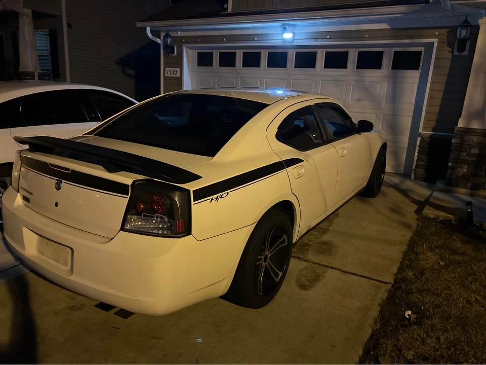 2007 Dodge Charger 6th Gen - Image 4 of 6