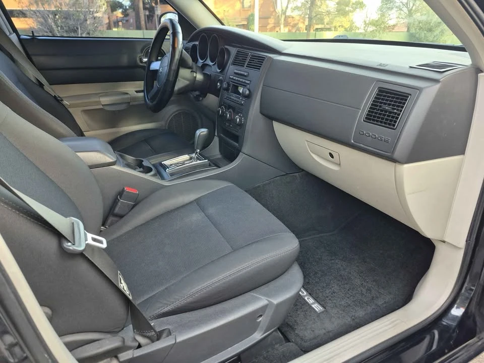 2007 Dodge Charger 6th Gen - Image 11 of 12