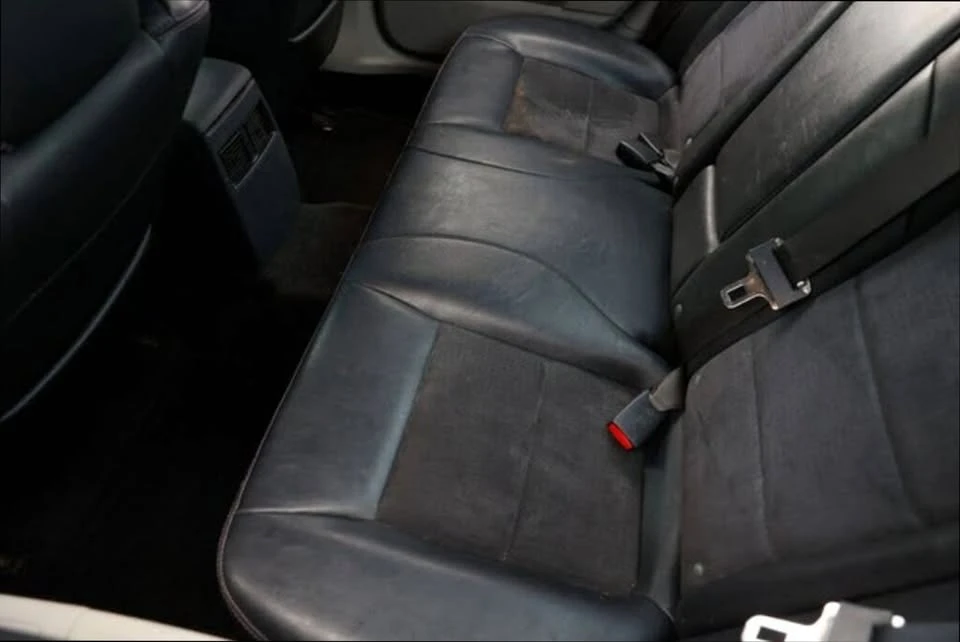 2007 Dodge Charger 6th Gen - Image 15 of 19