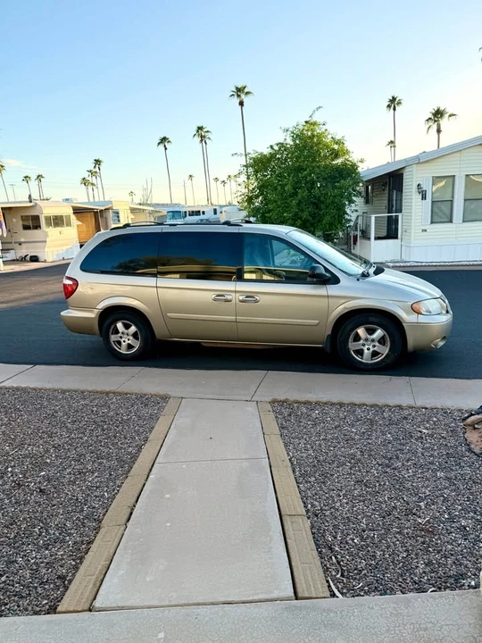 2007 Dodge Caravan - Image 2 of 8