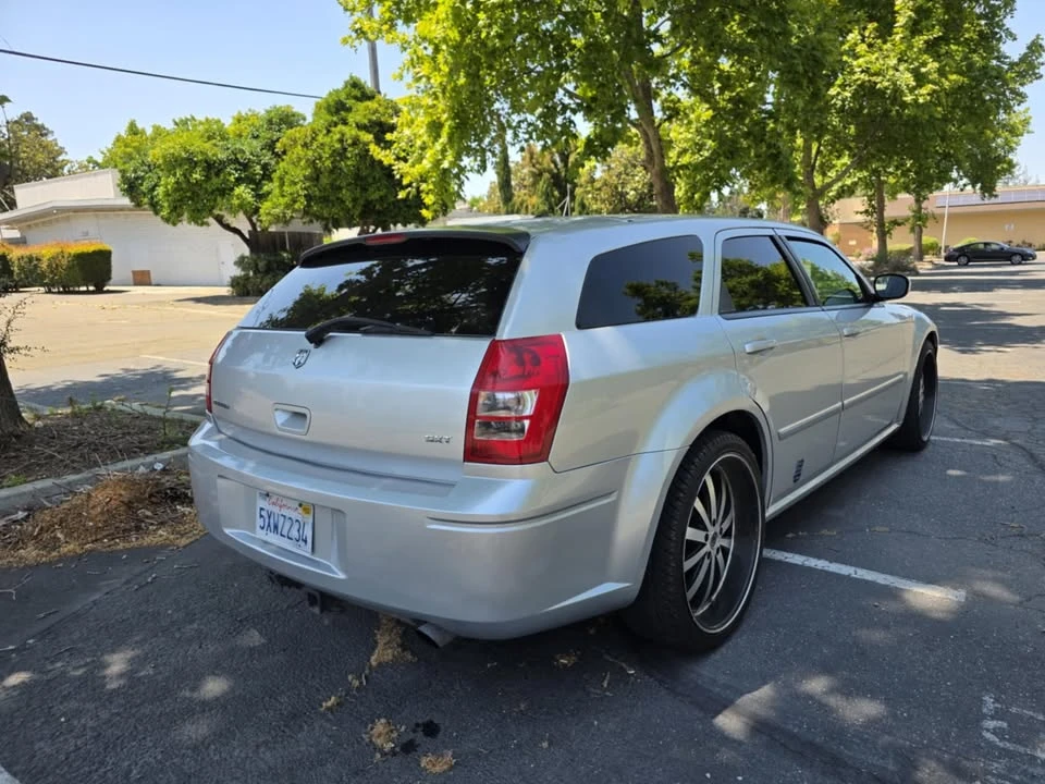 2007 Dodge Magnum 2nd Gen Wagon - Image 10 of 17