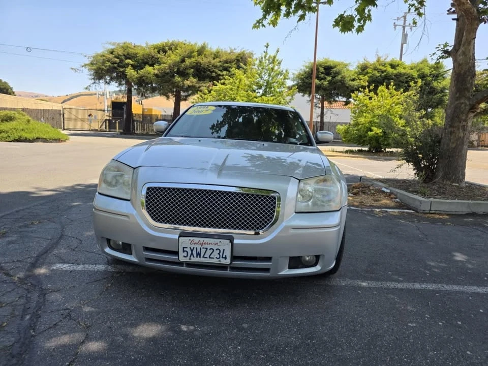 2007 Dodge Magnum 2nd Gen Wagon - Image 4 of 17