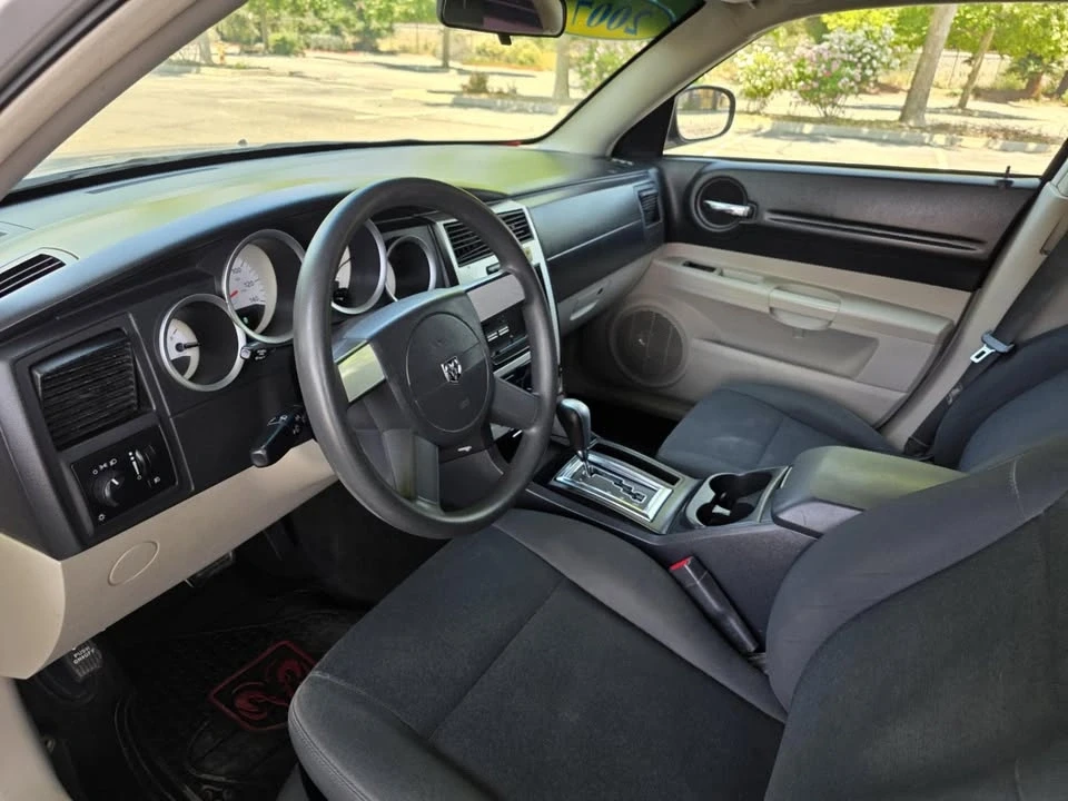 2007 Dodge Magnum 2nd Gen Wagon - Image 3 of 17