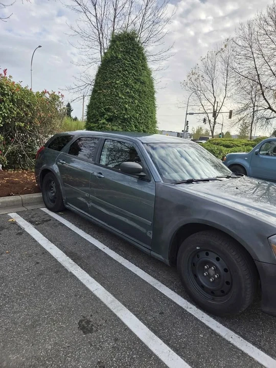 2007 Dodge Magnum 2nd Gen Wagon - Image 2 of 5