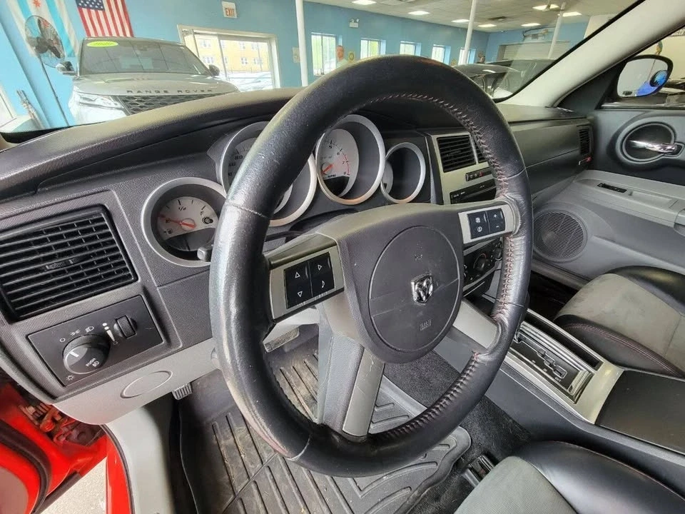 2007 Dodge Magnum 2nd Gen Wagon - Image 10 of 18
